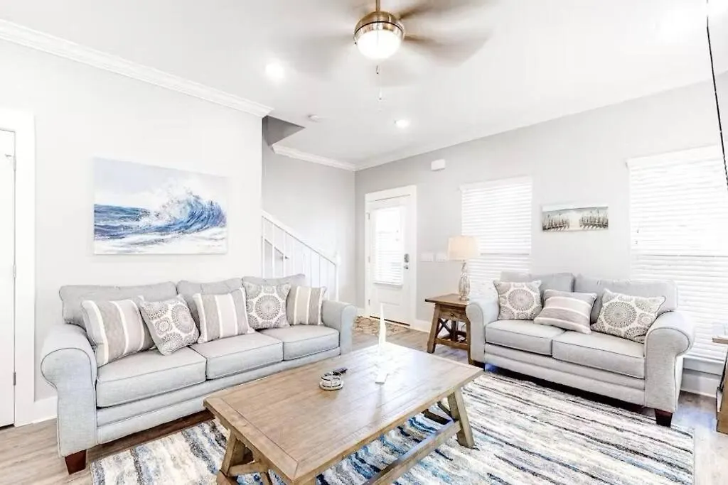 Romana Hideaway & Juliet Haven - New Listing! Pensacola Holiday home